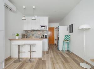 Kuchyňa alebo kuchynka v ubytovaní Siroco by Seaside Homes