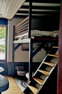 Krevet ili kreveti na kat u jedinici u objektu Orval et Sens - Les Caudalies Studio