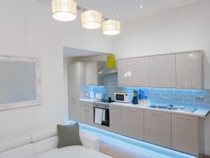 Live in Leeds Greenhill Bungalows