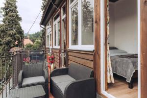 Balkón alebo terasa v ubytovaní Duszniki-Zdrój Przytulny Apartament z Tarasem