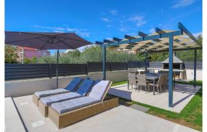 Vonkajšia záhrada v ubytovaní Luxury Dream House