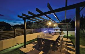 Patio alebo iná vonkajšia časť ubytovania Luxury Dream House