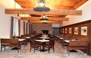 Restaurant o un lloc per menjar a Sand Martin