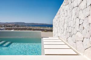 Bazén v ubytování Cave Suites Milos nebo v jeho okolí + 33 fotografií