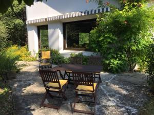 Taman di luar Le gîte du Val
