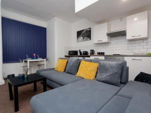 Η κουζίνα ή μικρή κουζίνα στο Kirkstall House