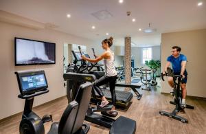 Fitness centrum a/nebo fitness zařízení v ubytování Boutique Hotel Erb München Parsdorf