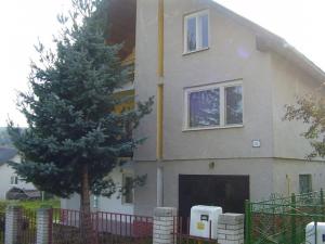 Hoone, kus the country house asub
