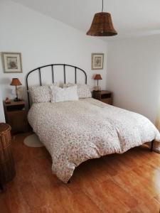 Tempat tidur dalam kamar di Casa Orwa-VUT 029-2020 Turismo Teruel