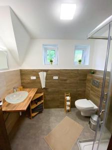 Koupelna v ubytování Apartmány Klárka