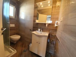 Koupelna v ubytování Rooms Čapo Rab