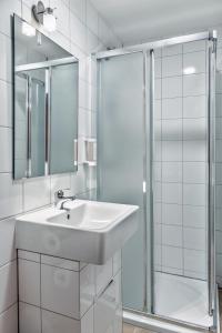 Koupelna v ubytování Augustus Hotel Bernkastel - Comfortable Budget Hotel