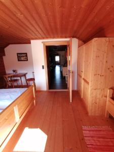 Posteľ alebo postele v izbe v ubytovaní Ferienwohnung am Bauernhof Koa