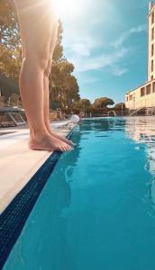 Bazén v ubytování Hotel Fenix nebo v jeho okolí