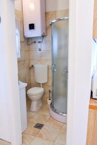 Ένα μπάνιο στο STUDIO HOUSE SECRET GARDEN 1 +15 φωτογραφίες