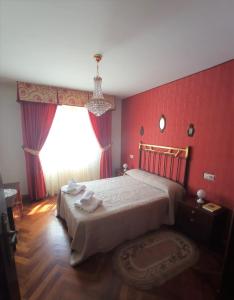 Ένα ή περισσότερα κρεβάτια σε δωμάτιο στο Casa Navacastellanos