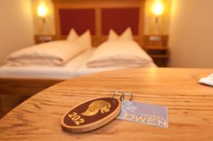 Postel nebo postele na pokoji v ubytování Hotel & Gasthof Löwen