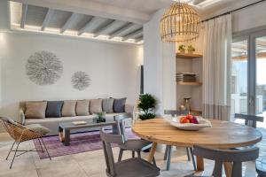 Gallery image of M - Mykonos Villas in Tourlos