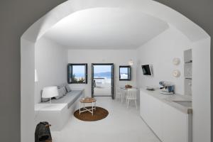 TV a/nebo společenská místnost v ubytování Divine View Sol Homes