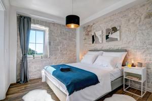 Fotografie z fotogalerie ubytování Stone Villa Milic with private pool in Barat, Istria v destinaci Barat
