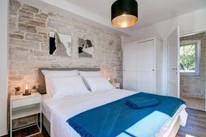 Fotografie z fotogalerie ubytování Stone Villa Milic with private pool in Barat, Istria v destinaci Barat