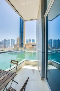 Galeriebild der Unterkunft Bay Central apartment with awesome Marina view in Dubai