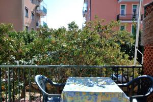 Fotografia z galérie ubytovania Appartamenti con giardino e posto auto per famiglie v destinácii Finale Ligure