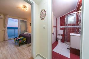 Galeriebild der Unterkunft Abuela's Beach House in Brela + 122 Fotos