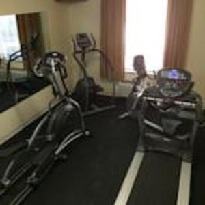 Fitness centrum a/nebo fitness zařízení v ubytování Baymont by Wyndham Henderson