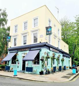 The building where the guesthouse is located 