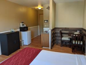 Kuchyň nebo kuchyňský kout v ubytování Hillcrest Inn