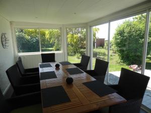 Zahrada ubytování Strandvillan, Öland - fantastiskt läge nära havet! + 13 fotografií