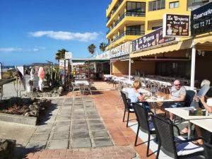 Imagen de la galería de 810 - Edif Aguamarina - Vacation Rental Home in the coast line of Golf del Sur, en San Miguel de Abona