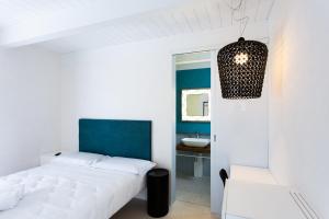 A bed or beds in a room at Viasarnelli72