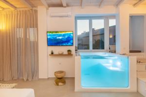 Bazén v ubytovaní Vincenzo Family Rooms alebo v jeho blízkosti