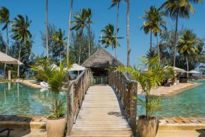Bazén v ubytování Zanzibar Bay Resort & Spa nebo v jeho okolí