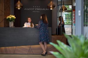 Hostia v ubytovaní Ascot Premium Hotel