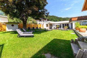Vrt pred nastanitvijo SCOL Sporthotel Zillertal