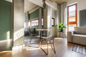 Posedenie v ubytovaní Homewell Boutique Apartments Stare Miasto