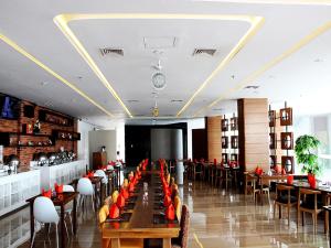 Restaurace v ubytování Hariston Hotel & Suites, Pluit - Jakarta