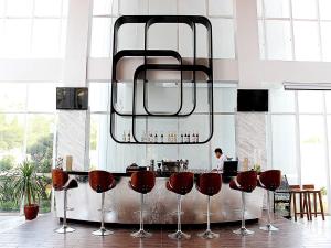 TV a/nebo společenská místnost v ubytování Hariston Hotel & Suites, Pluit - Jakarta
