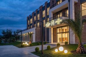 AkhalubaniVilla Mosavali的酒店外观效果图