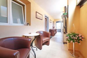 Istumisnurk majutusasutuses Villa Tower Gardos
