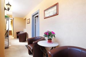 Istumisnurk majutusasutuses Villa Tower Gardos