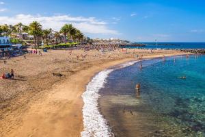 Gallery image of 1 bedroom playa de la Americas in Playa Fañabe