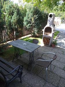 Vonkajšia záhrada v ubytovaní Apartmány Friday