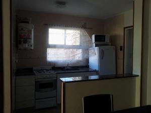 Una cocina o kitchenette en Apartamento Miramar Calle 21