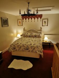 Postelja oz. postelje v sobi nastanitve Glastonbury Hayloft close to winter starling murmurations