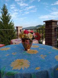 Nespecifikovaný výhled na hory nebo výhled na hory při pohledu z bed and breakfast