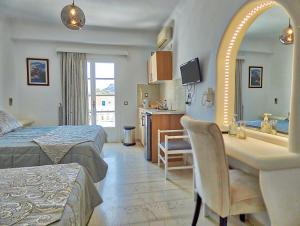 Letto o letti in una camera di Avraki